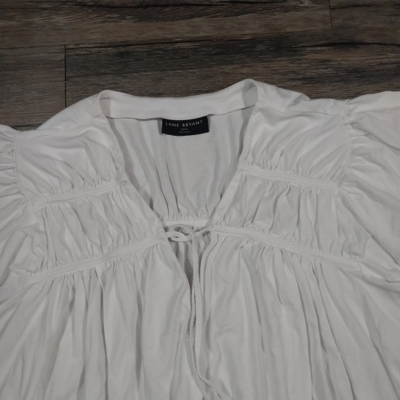 Lane Bryant V Neck Short Sleeve Blouse Size 22/24 Womens White Pullover Top - Picture 3 of 9